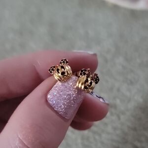 Elegant Gold Mouse Icon Stud Earrings
